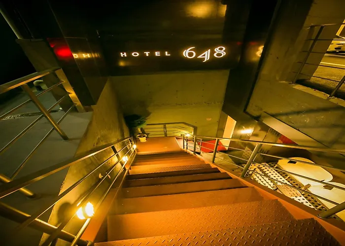 648 ホテル